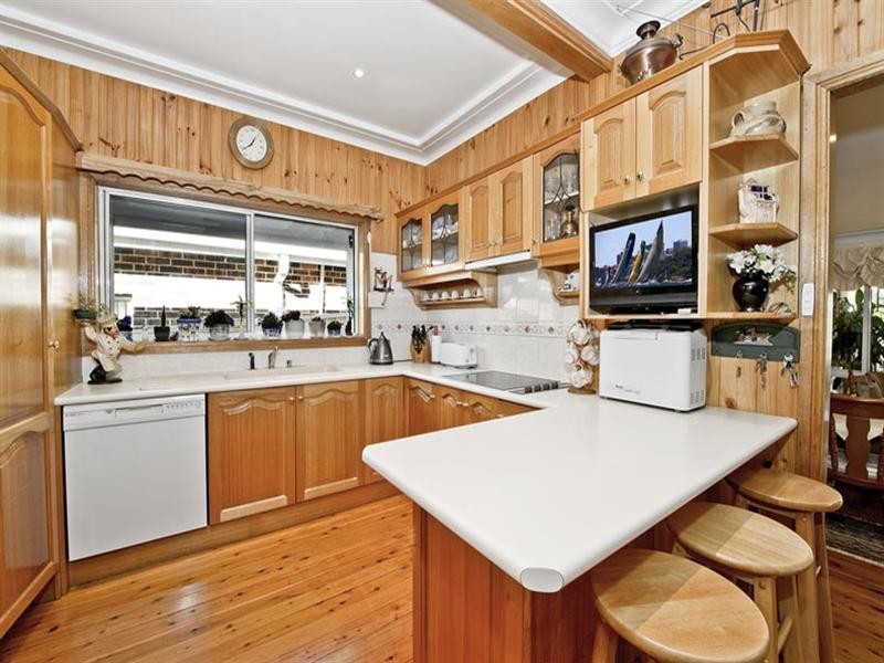 15 Edmund Street, Beverly Hills NSW 2209