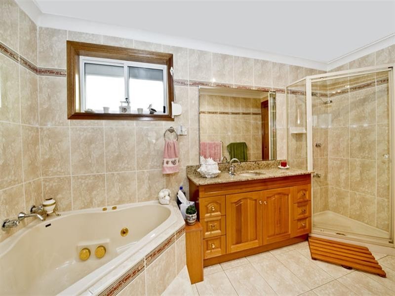 15 Edmund Street, Beverly Hills NSW 2209