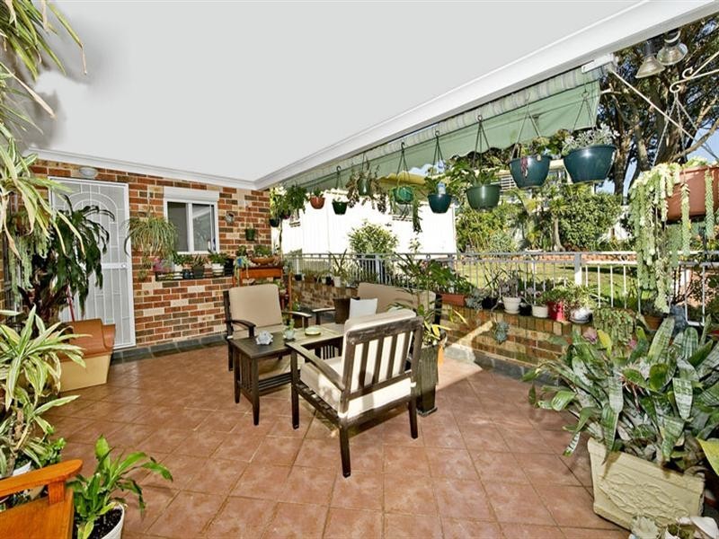 15 Edmund Street, Beverly Hills NSW 2209