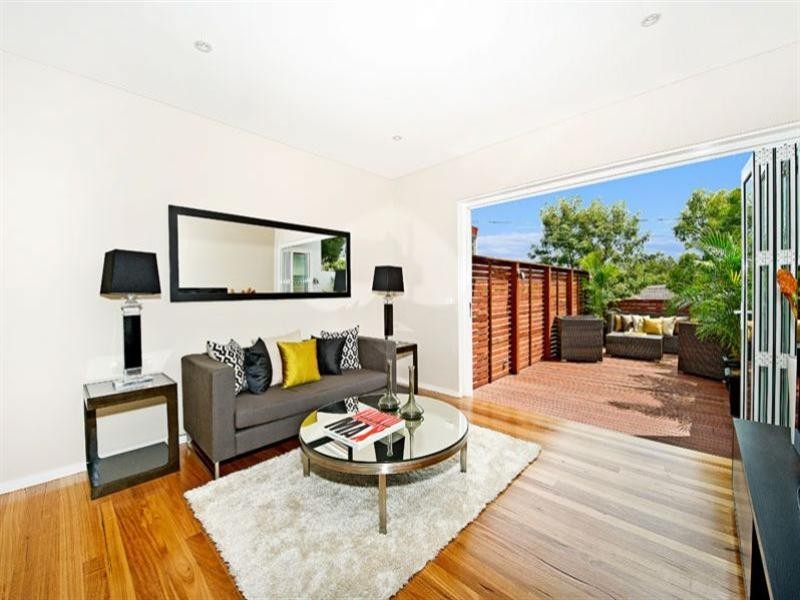 61 Mackenzie Street, Bondi Junction NSW 2022