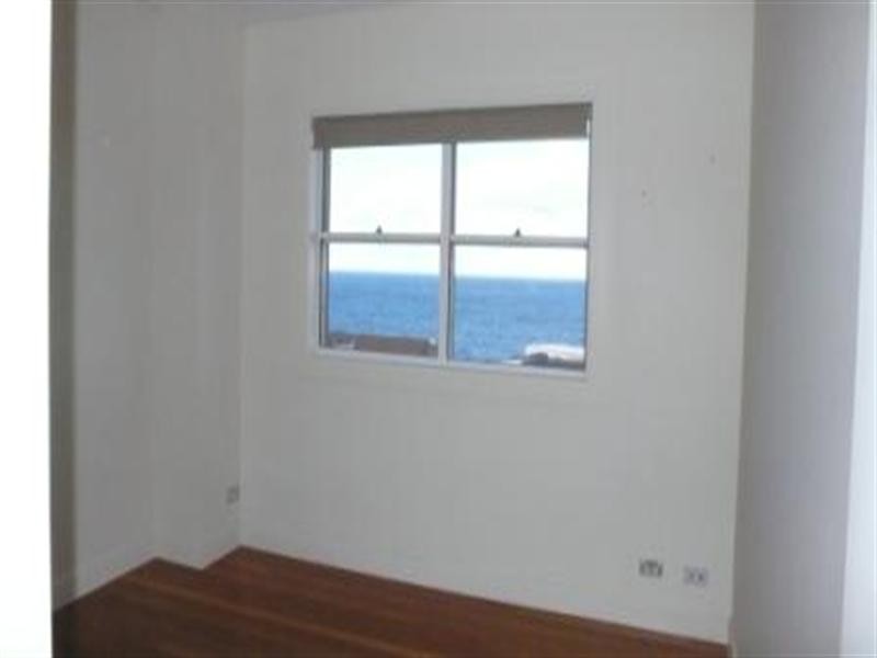 37 Edgecliff Avenue, South Coogee NSW 2034