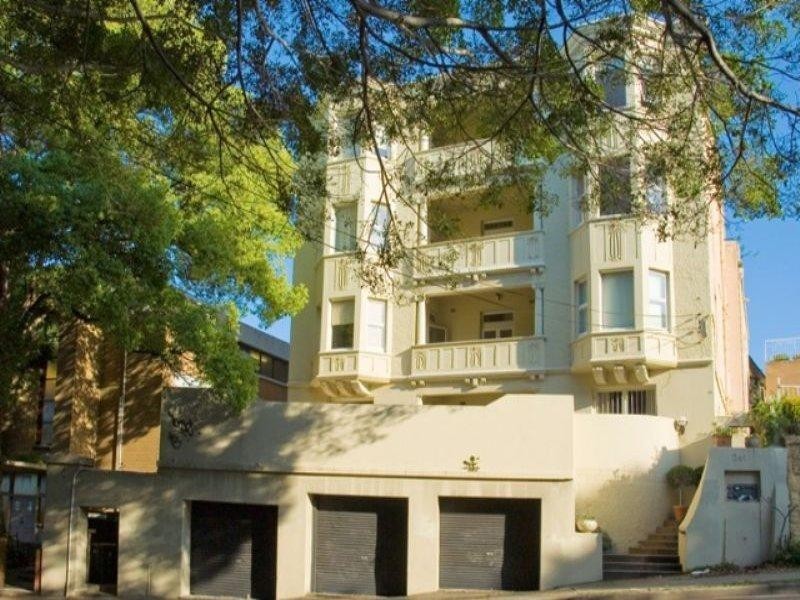 2/241 Old South Head Road, Bondi NSW 2026