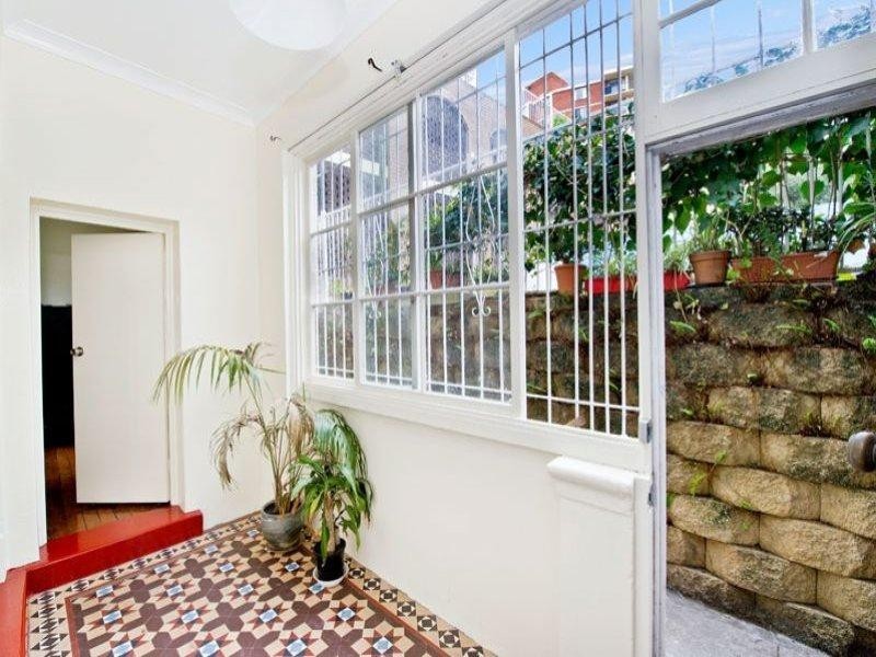 2/241 Old South Head Road, Bondi NSW 2026