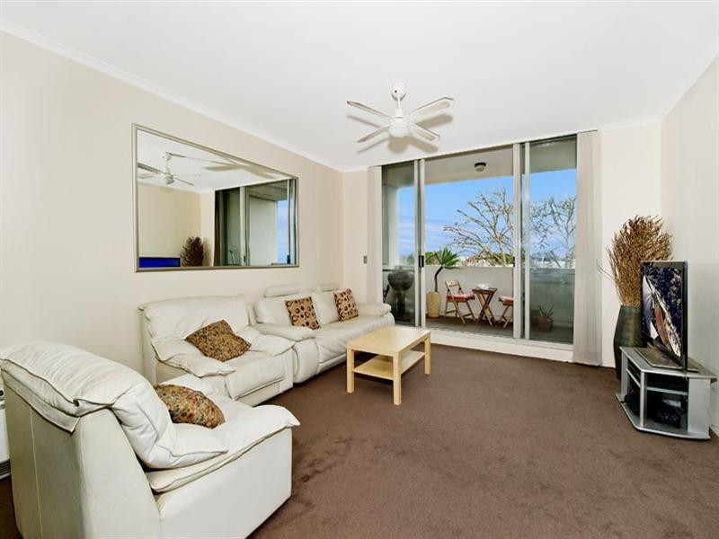 73/4 Gillespie Avenue, Alexandria NSW 2015