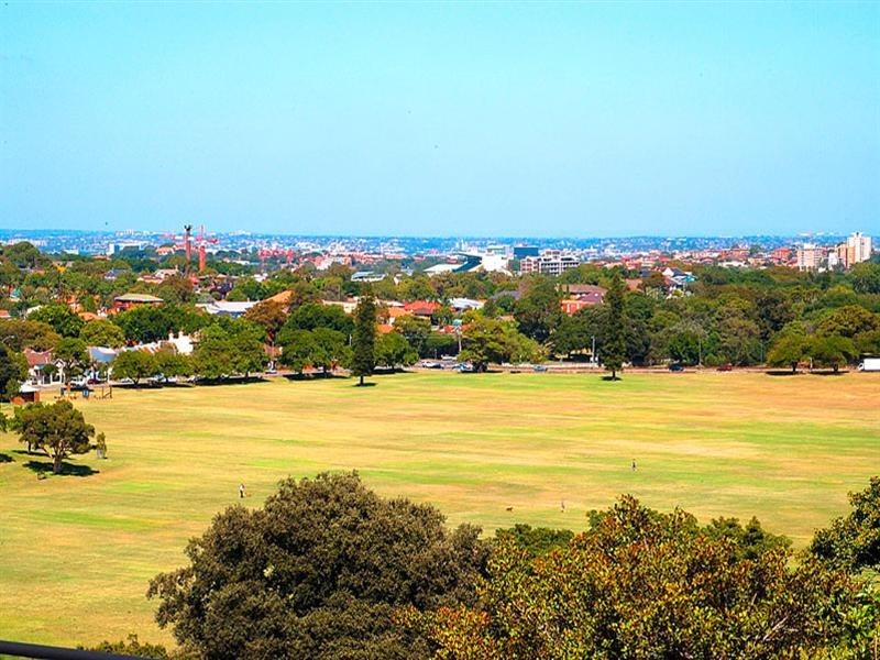 127 Carrington Road, Waverley NSW 2024