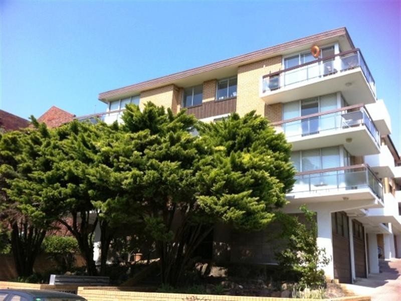 8/18 Francis Street, Bondi NSW 2026