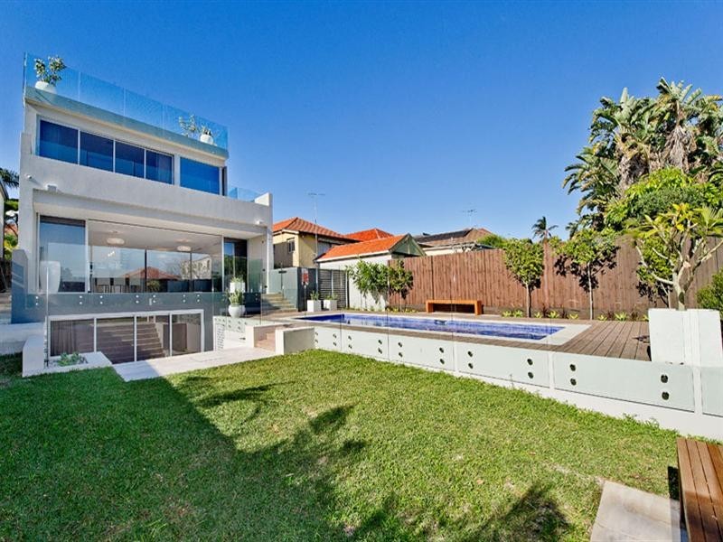 208 Military Road, Dover Heights NSW 2030