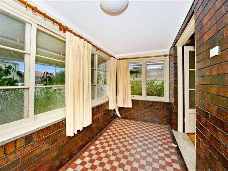 14 Casino Street, Eastlakes NSW 2018