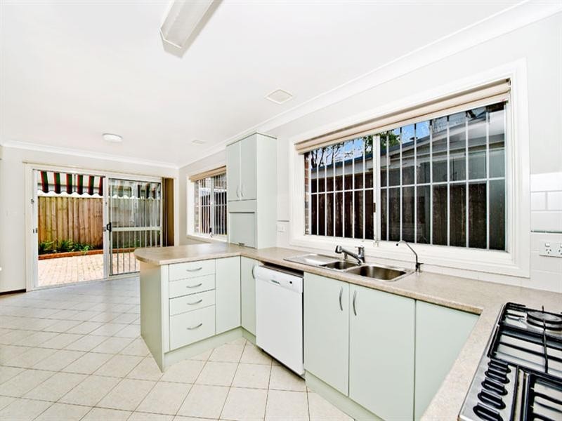 16A Cuthbert Street CNR ( 39 Isabella Street ), Queens Park NSW 2022