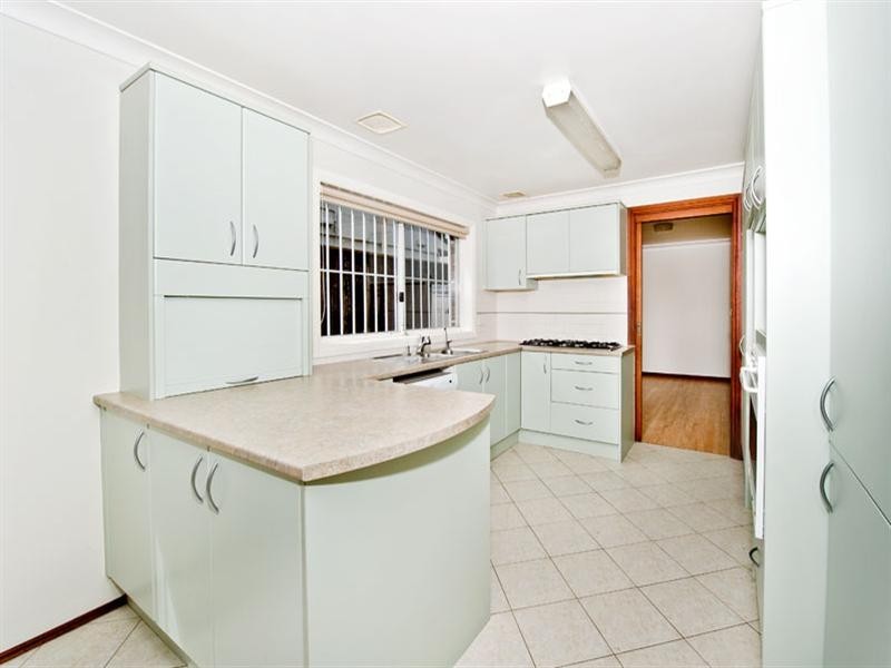 16A Cuthbert Street CNR ( 39 Isabella Street ), Queens Park NSW 2022