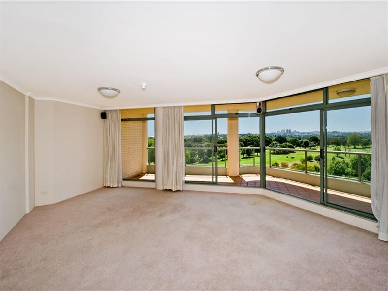 902/7 Black Lion Place, Kensington NSW 2033