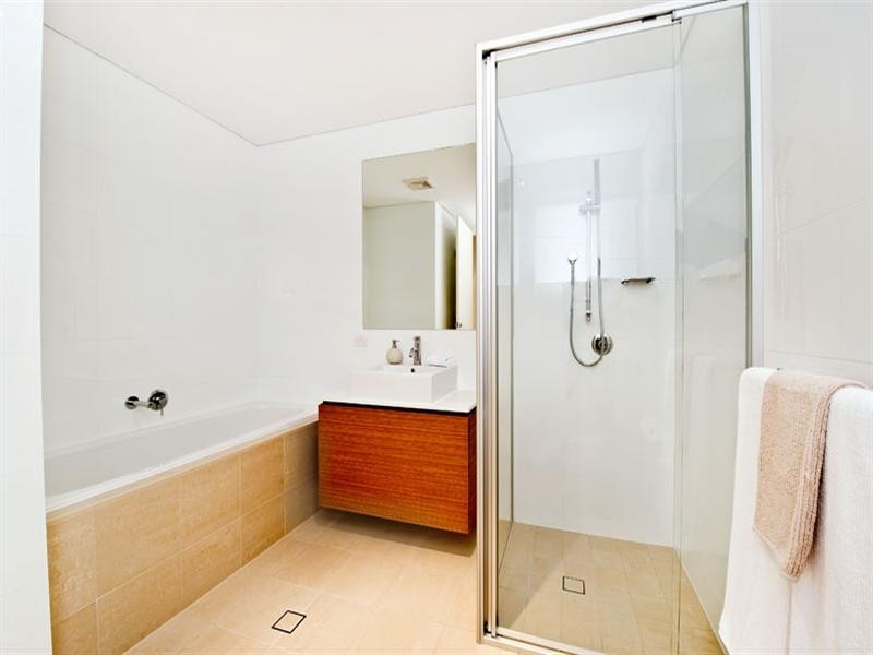 38 Coogee Bay Road, Randwick NSW 2031