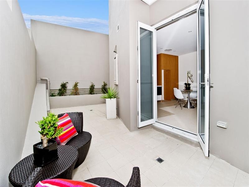 38 Coogee Bay Road, Randwick NSW 2031