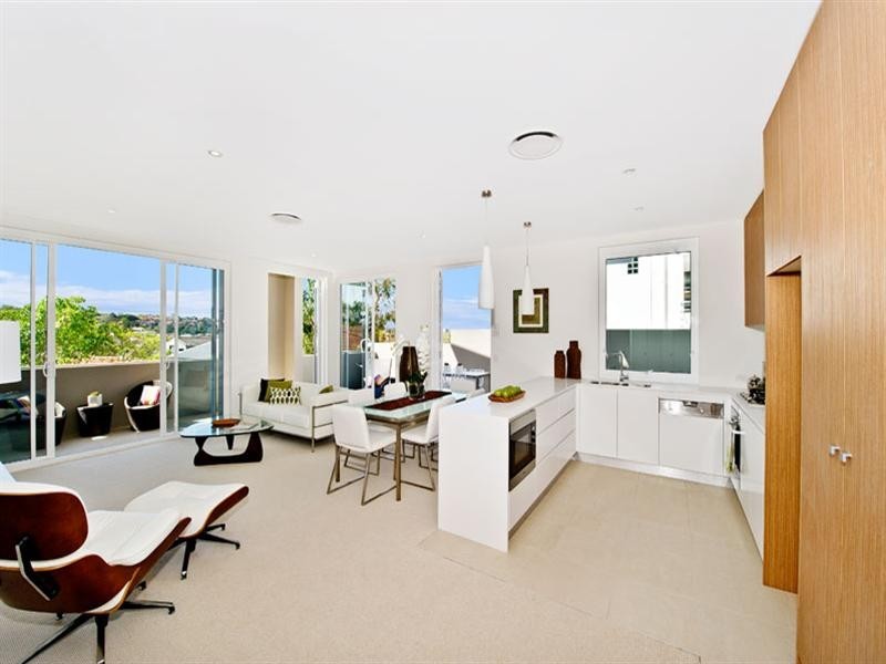 38. Coogee Bay Road, Randwick NSW 2031