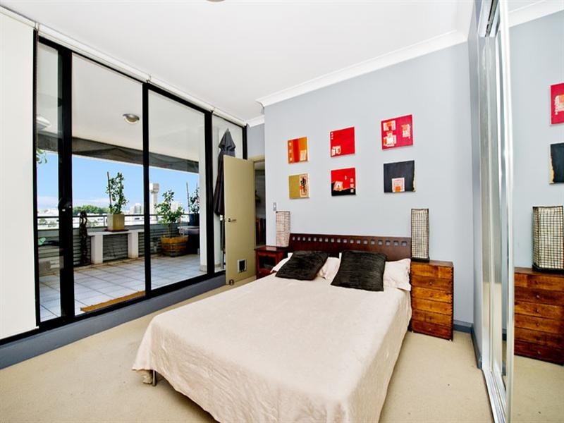 605/11A Lachlan Street, Waterloo NSW 2017