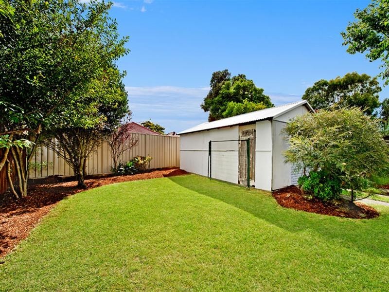 11 Casino Street, Eastlakes NSW 2018