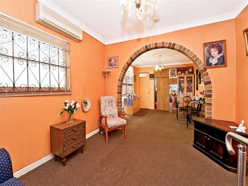 53 Universal Street, Eastlakes NSW 2018