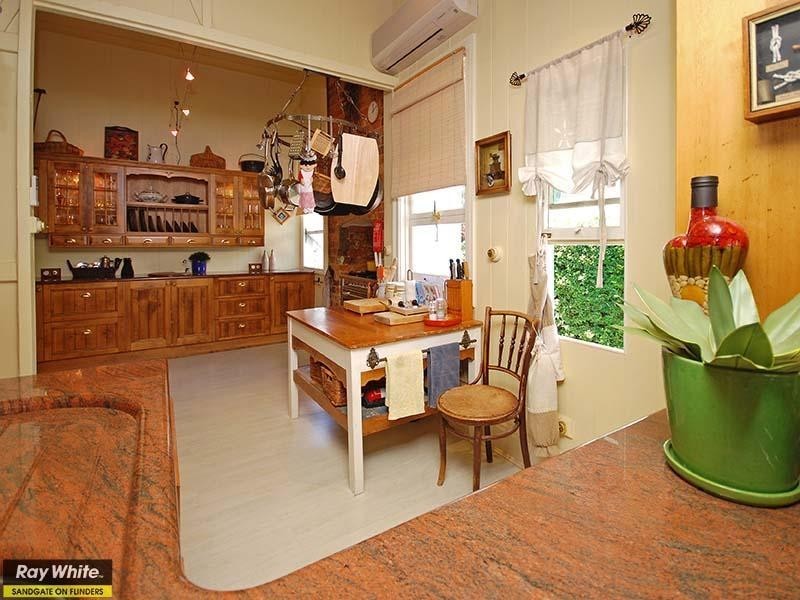 52 Loudon Street, Sandgate QLD 4017