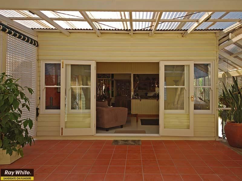 52 Loudon Street, Sandgate QLD 4017