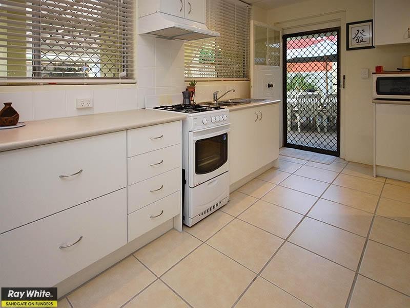 52 Loudon Street, Sandgate QLD 4017