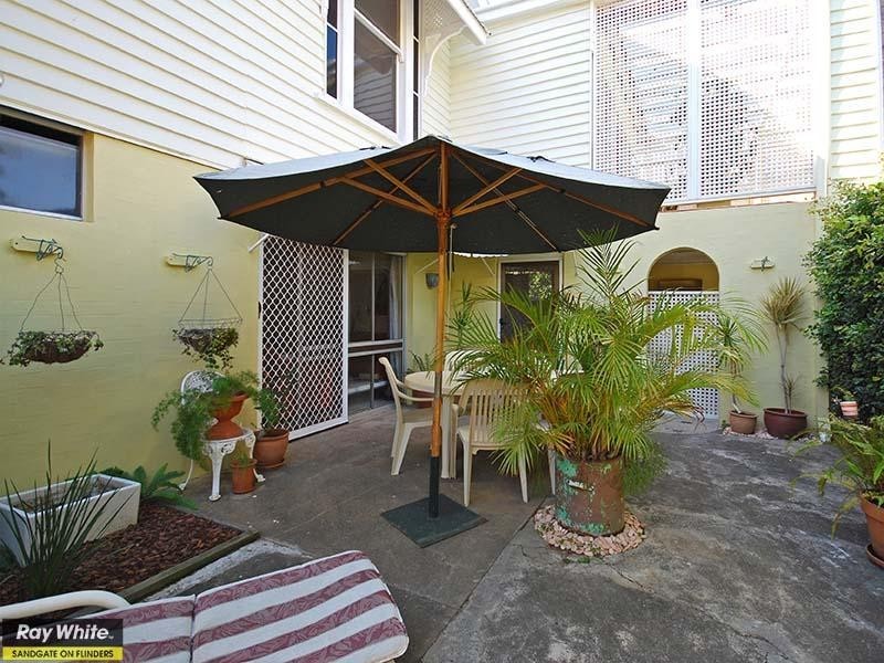 52 Loudon Street, Sandgate QLD 4017