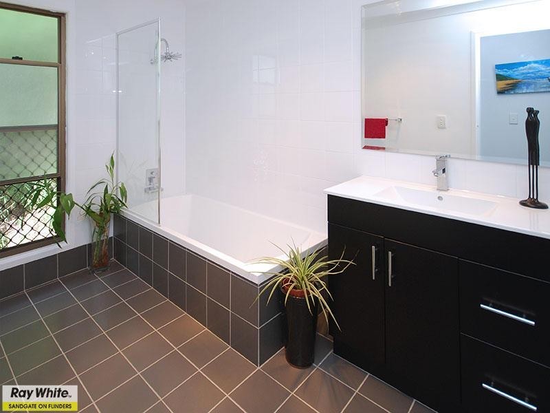 49 Dickson Street, Brighton QLD 4017