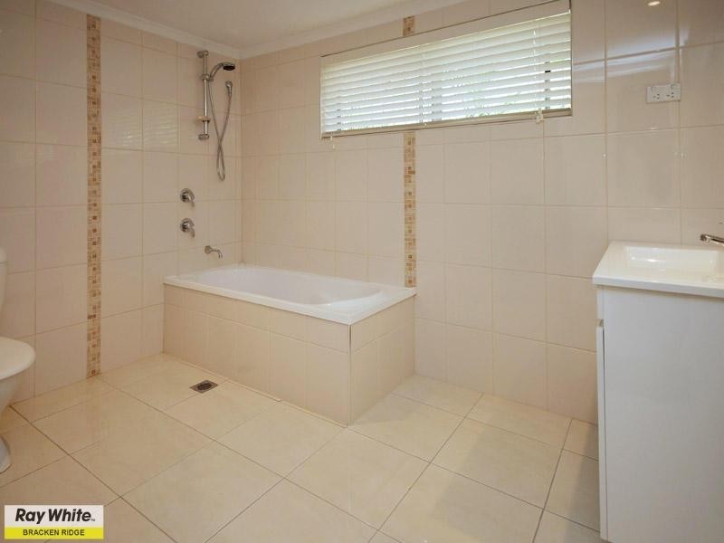 2 Weenah Street, Bracken Ridge QLD 4017