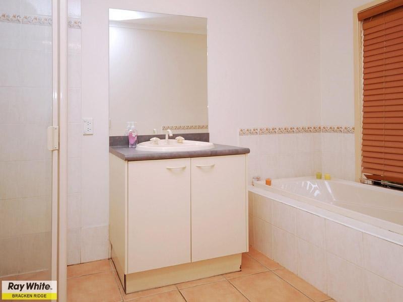 4 Adraan Court, Dakabin QLD 4503