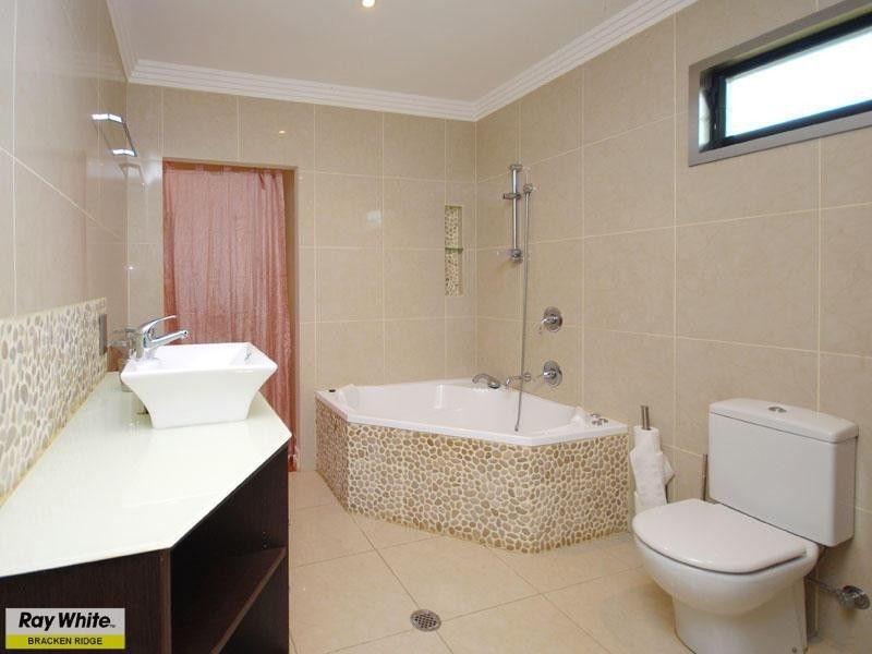 7 Wickham Street, Brighton QLD 4017