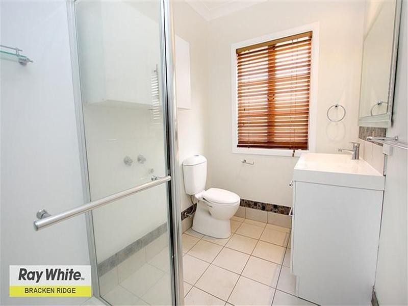 73 Nearra Street, Deagon QLD 4017