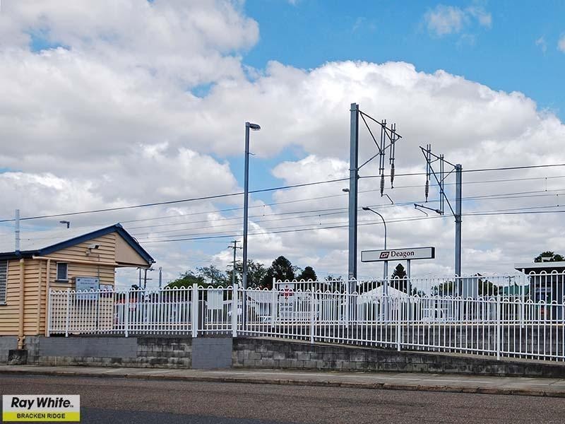 73 Nearra Street, Deagon QLD 4017