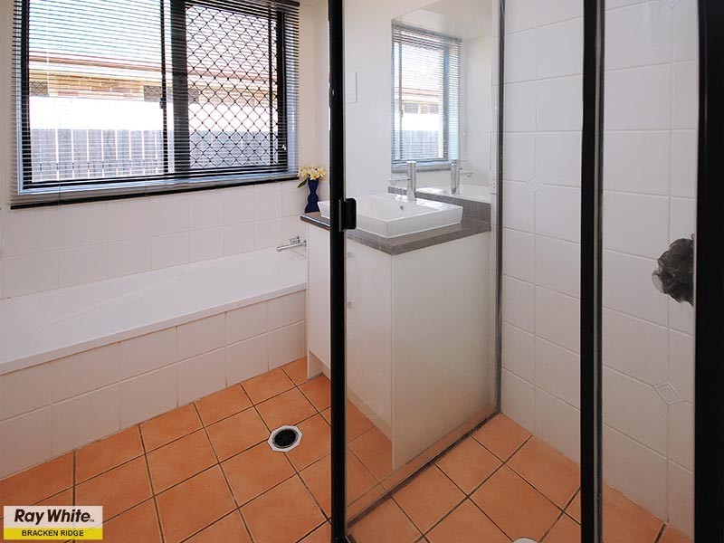5 Fieldstone Close, Bracken Ridge QLD 4017