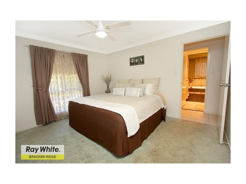 39 Rinnicrew Street, Bracken Ridge QLD 4017