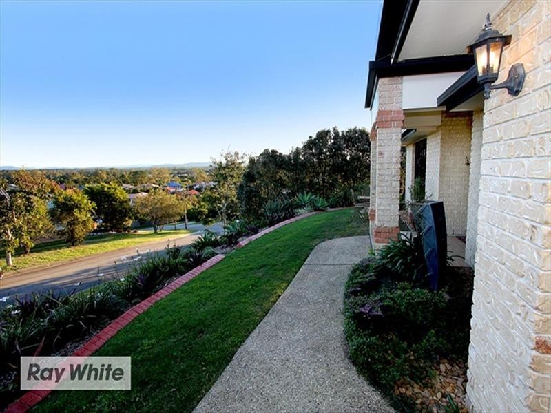 9 Wallers Court, Petrie QLD 4502