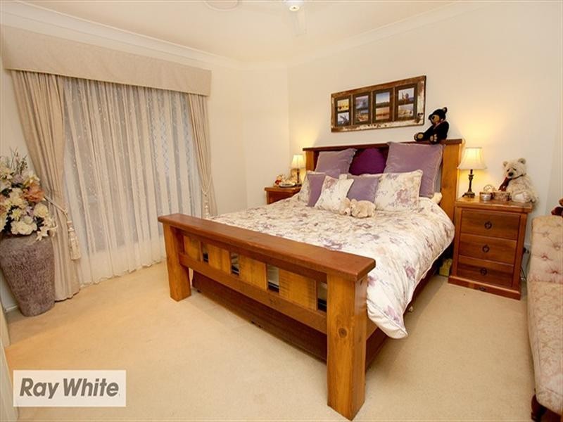 9 Wallers Court, Petrie QLD 4502