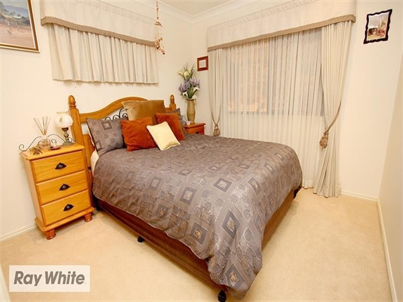 9 Wallers Court, Petrie QLD 4502