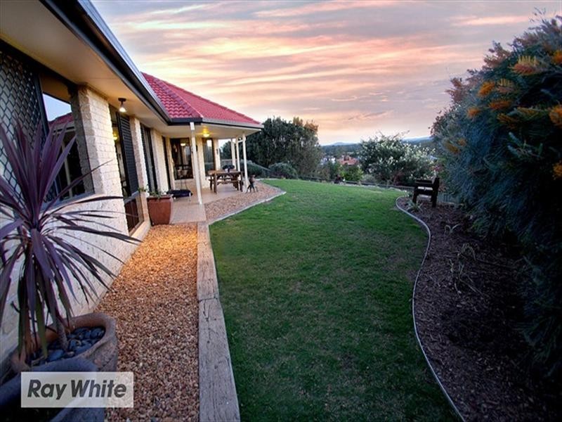 9 Wallers Court, Petrie QLD 4502