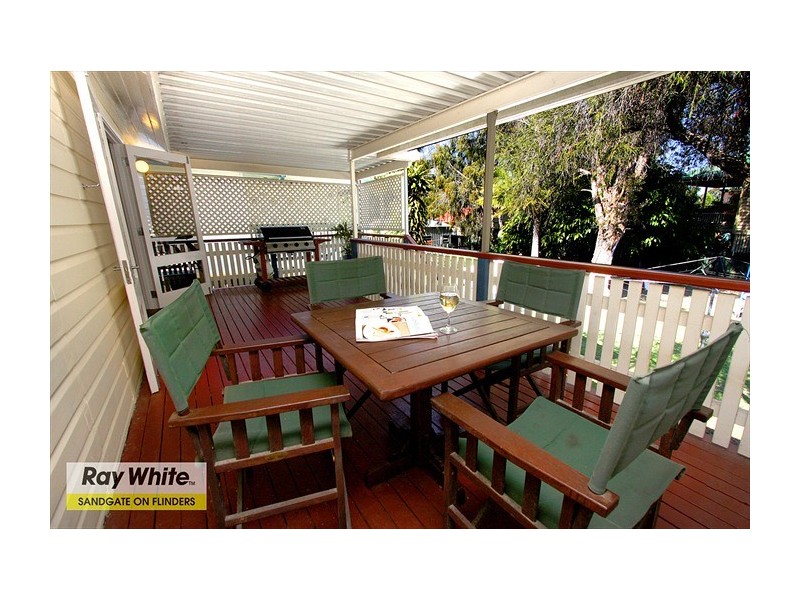 187 Rainbow Street, Sandgate QLD 4017