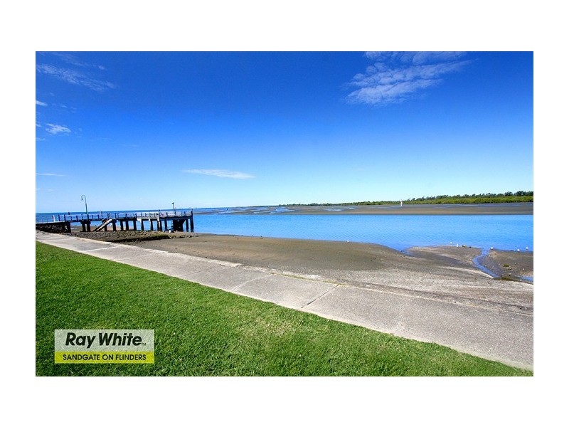 187 Rainbow Street, Sandgate QLD 4017