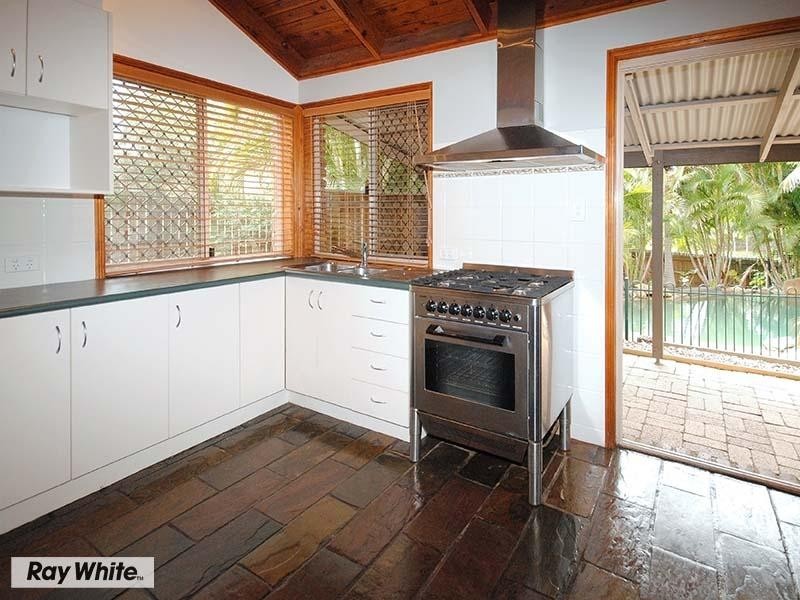 31 Constantia Drive, Petrie QLD 4502