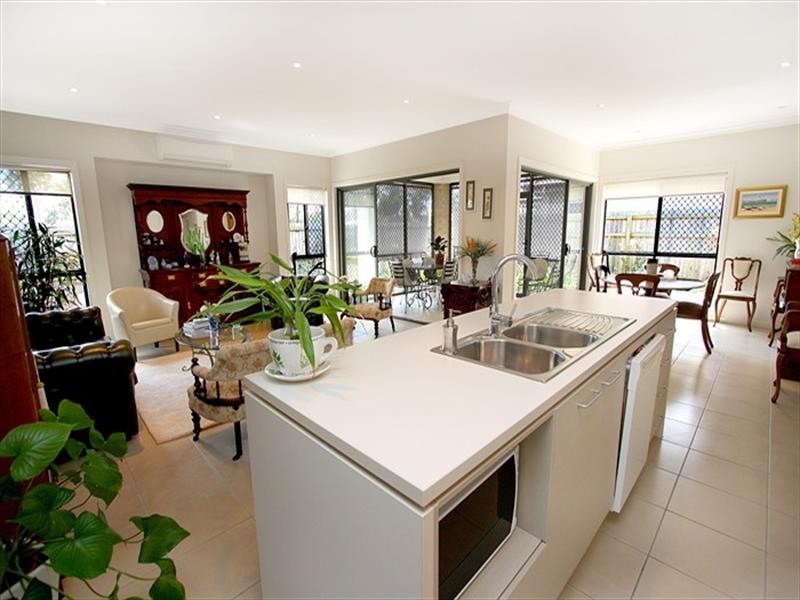 8 Twickenham Place, Bald Hills QLD 4036