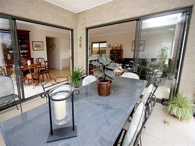 8 Twickenham Place, Bald Hills QLD 4036