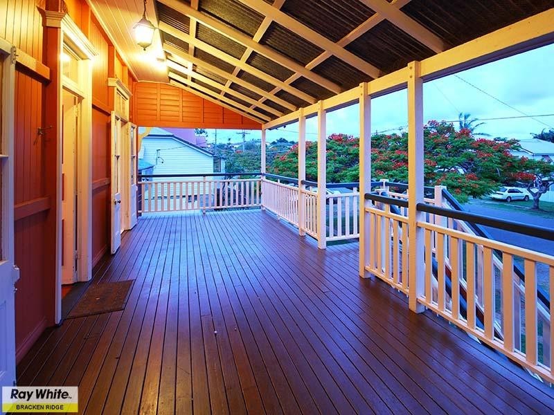 28 Cotton Street, Shorncliffe QLD 4017