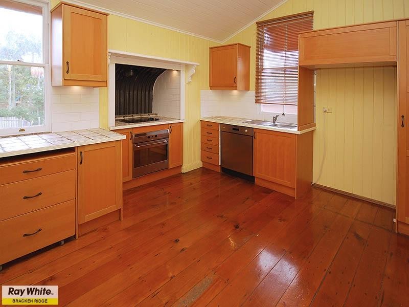 28 Cotton Street, Shorncliffe QLD 4017