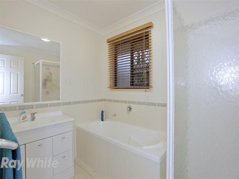 9 Woodland Close, Bracken Ridge QLD 4017