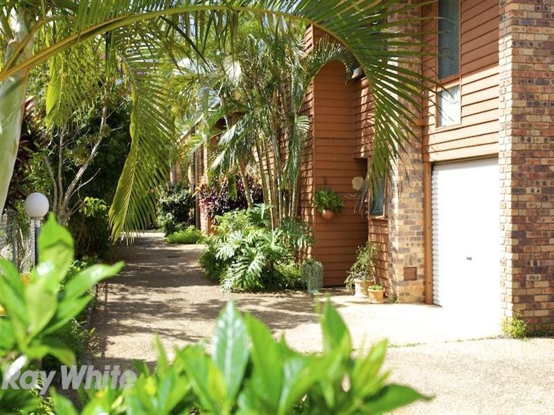 3/4 Griffith Road, Scarborough QLD 4020