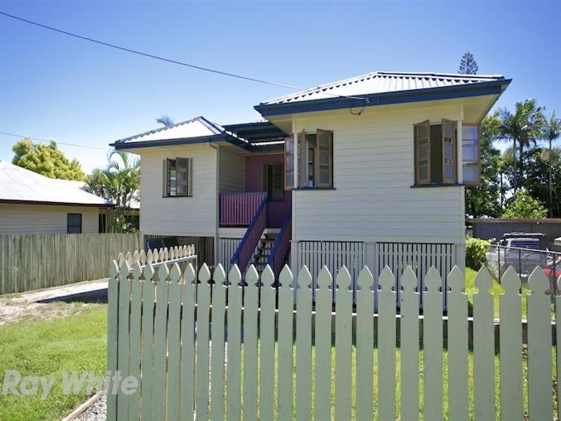 11 Range Avenue, Brighton QLD 4017