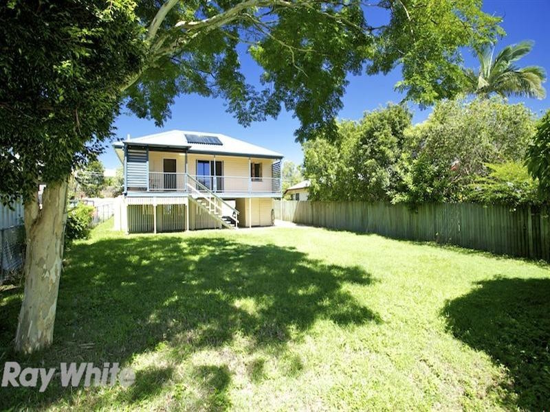 11 Range Avenue, Brighton QLD 4017
