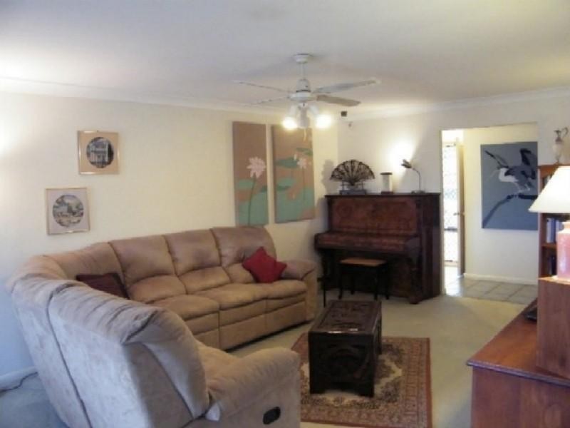 9 Butterfly Drive, Kallangur QLD 4503