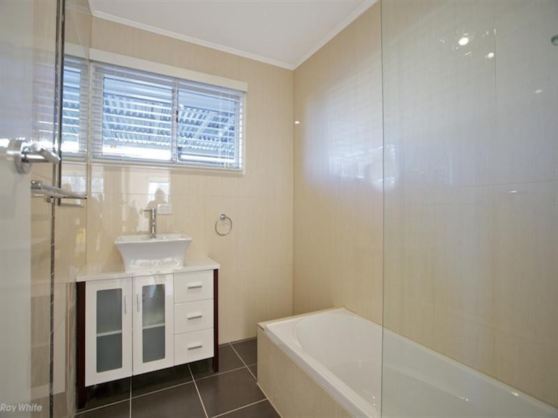 10 Gareth Street, Bracken Ridge QLD 4017